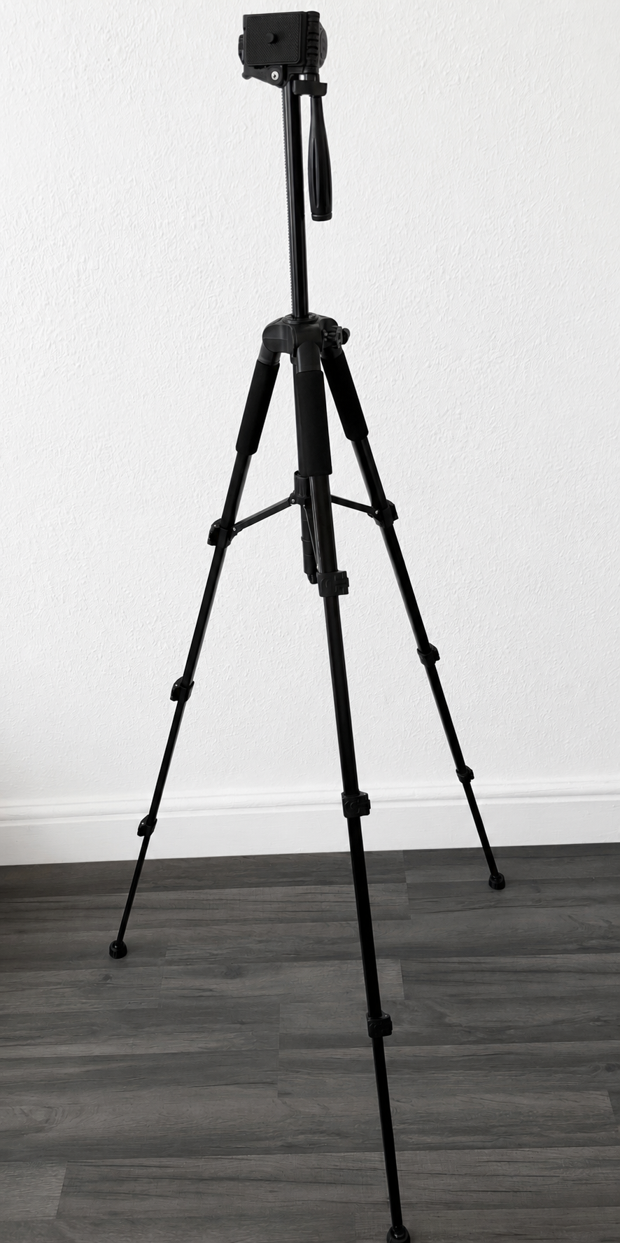 Camera Tripod w/ Pan/Tilt Head, Quick Release, Spirit Level, Adjustable Legs