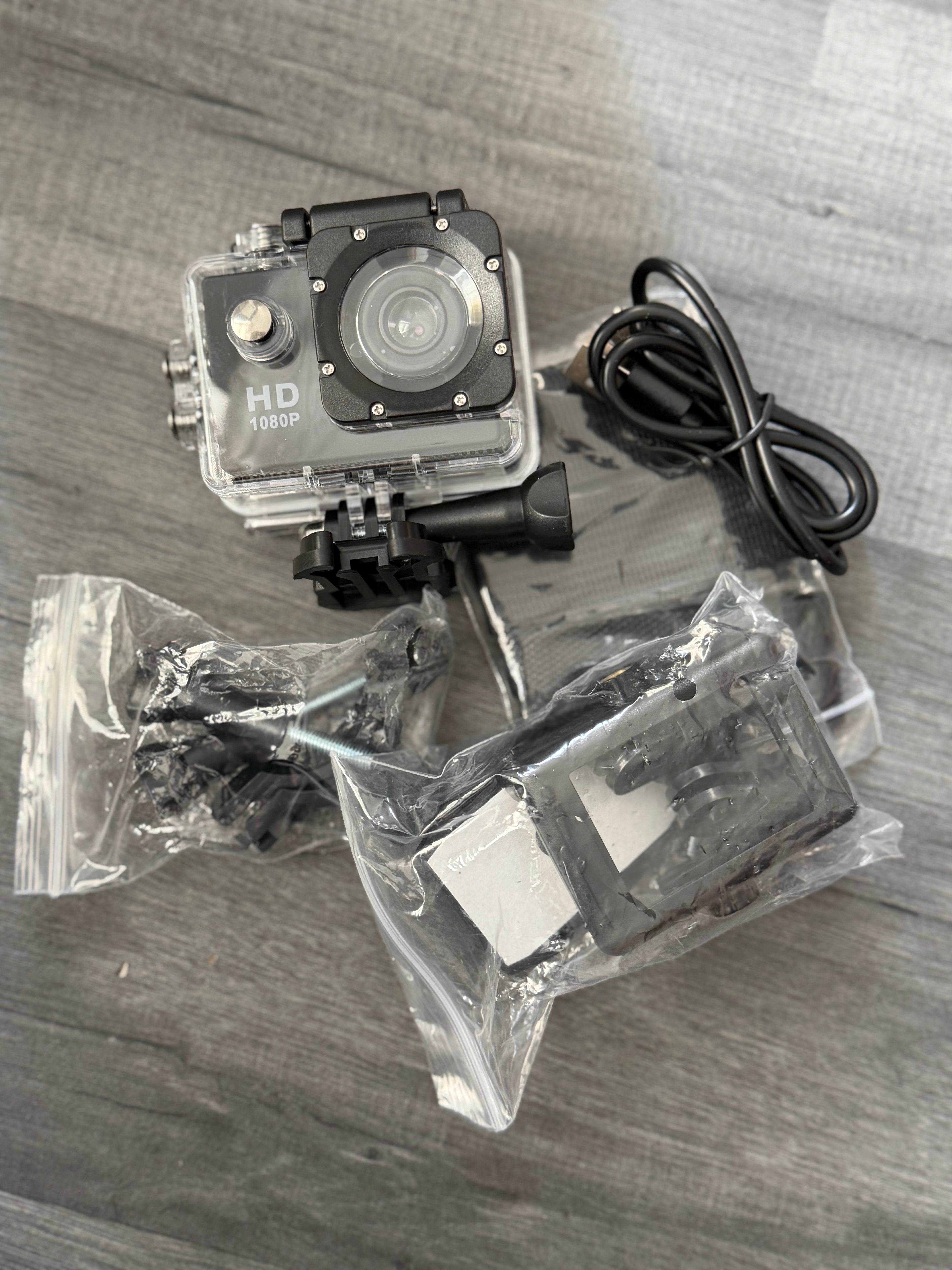 HD 1080P Action/Helmet Camera 2.0in LCD Waterproof Housing MicroSD USB Black