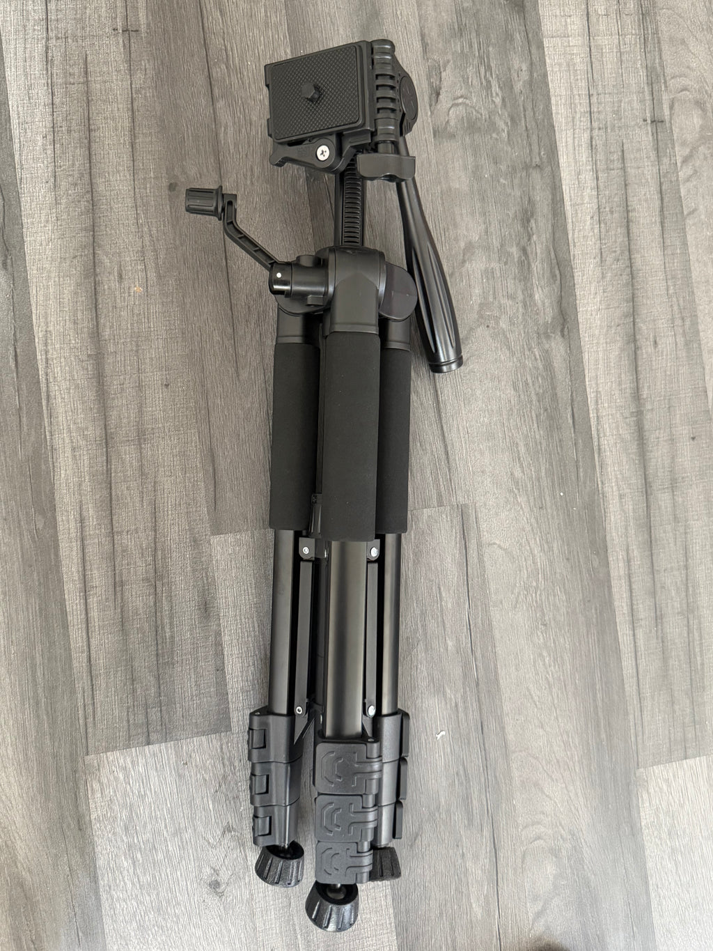 Camera Tripod w/ Pan/Tilt Head, Quick Release, Spirit Level, Adjustable Legs