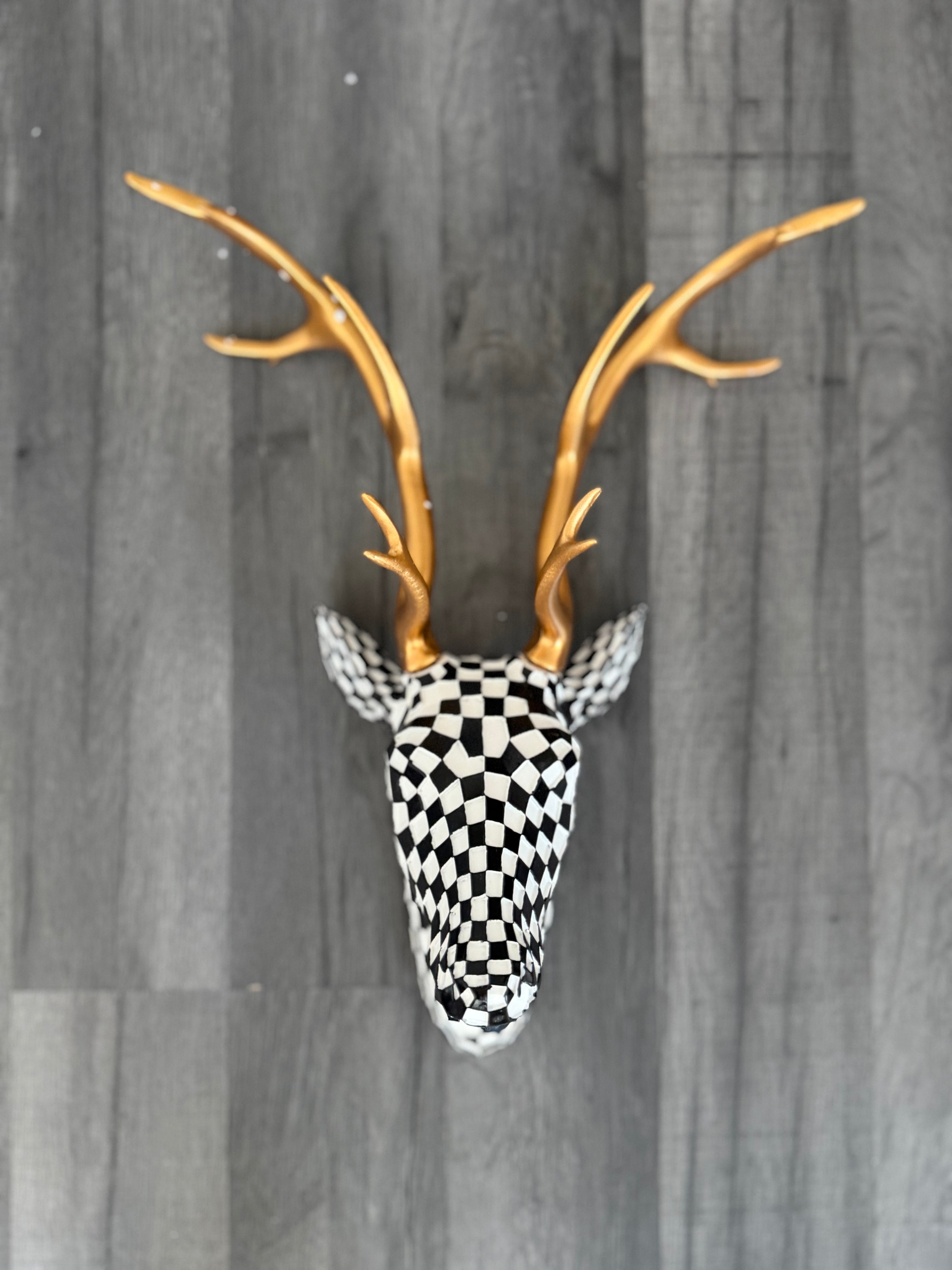 3D Resin Deer Head Wall Sculpture, Geometric Black/White with Gold Antlers