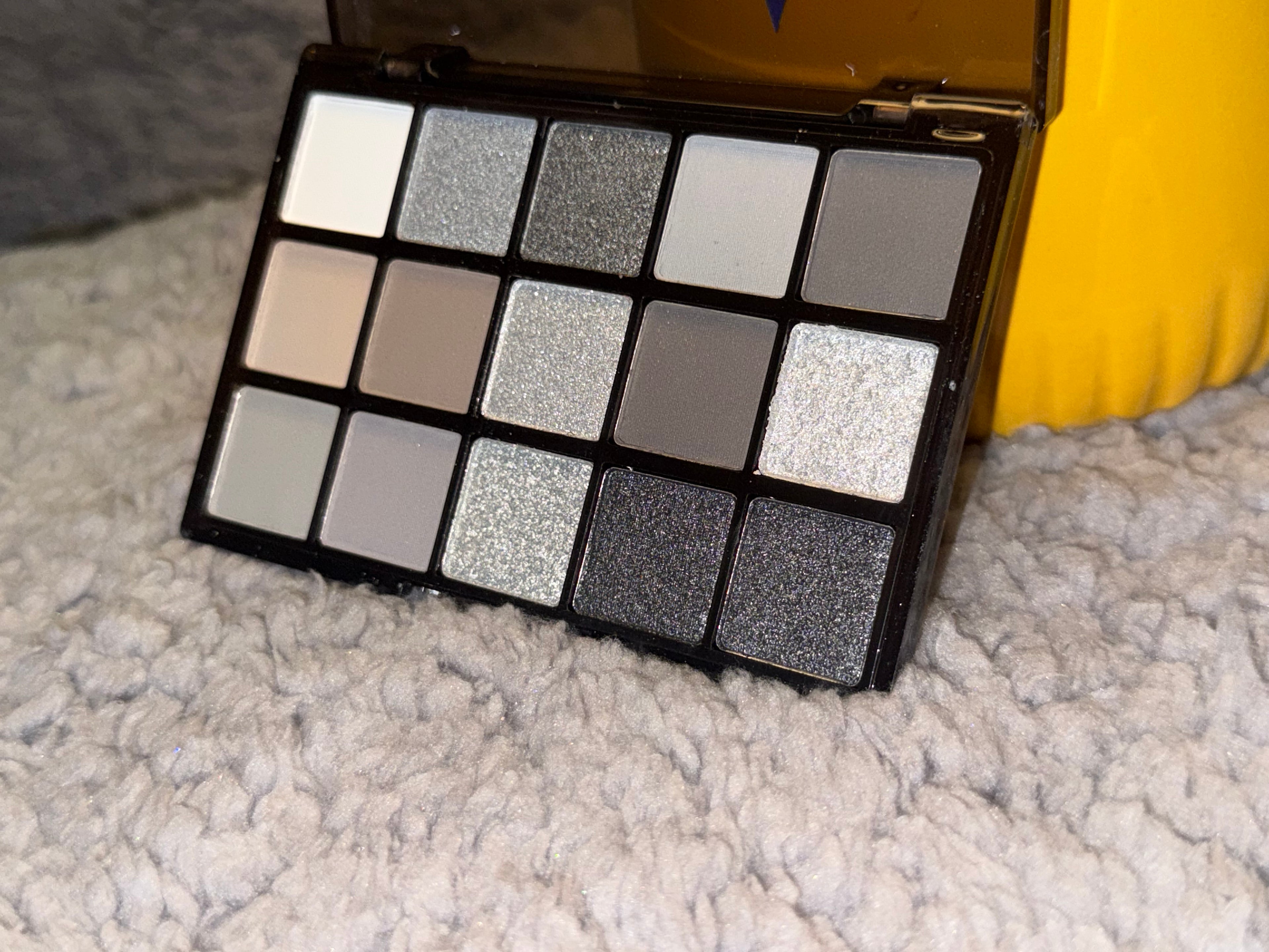 KAPEINE Night Elf Eyeshadow Palette – 15 Color Matte & Shimmer Eyeshadow Palette
