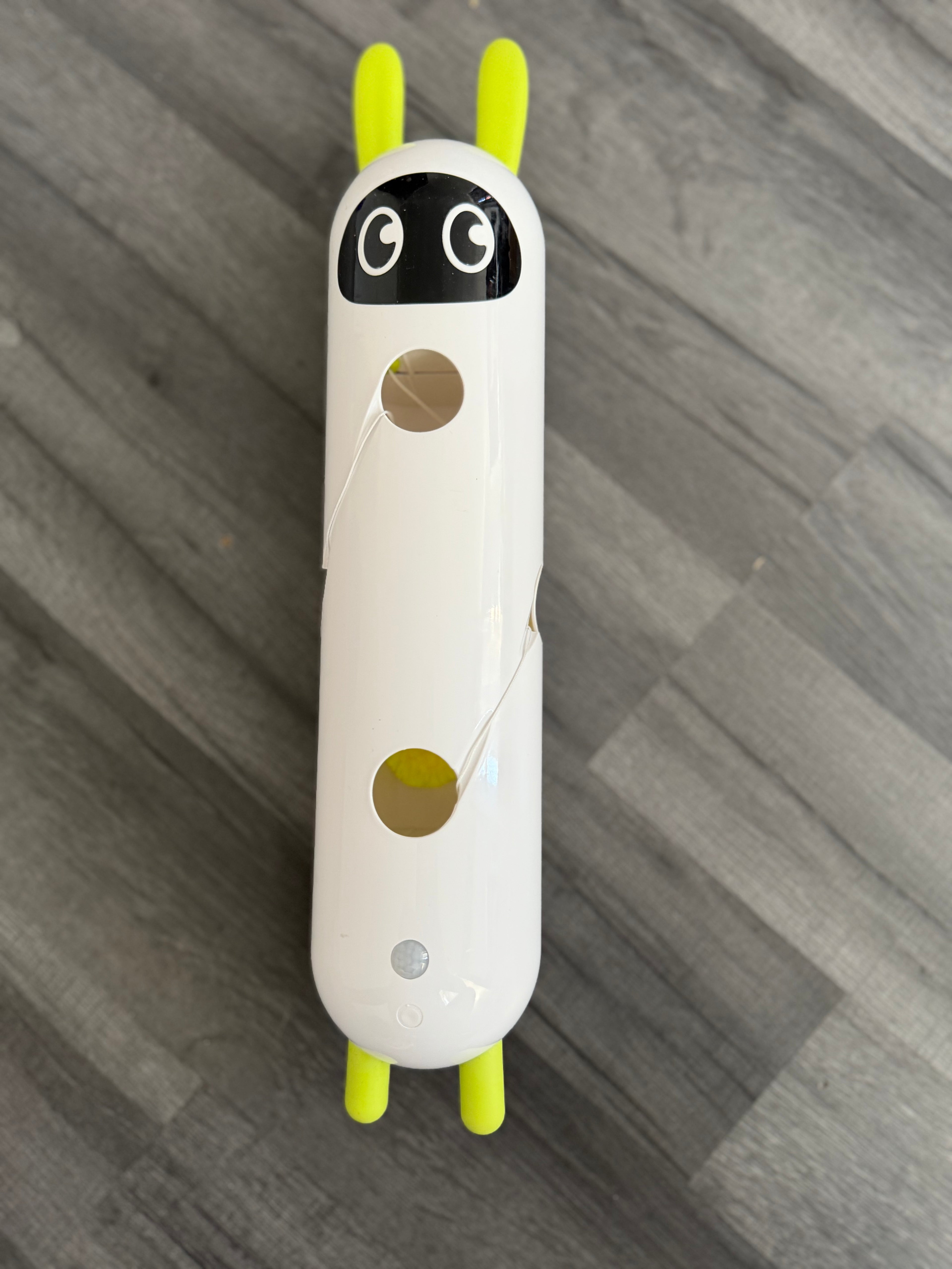 Wack 'A' Rabbit Post Interactive Activity Toy for Cats White/Yellow/Black