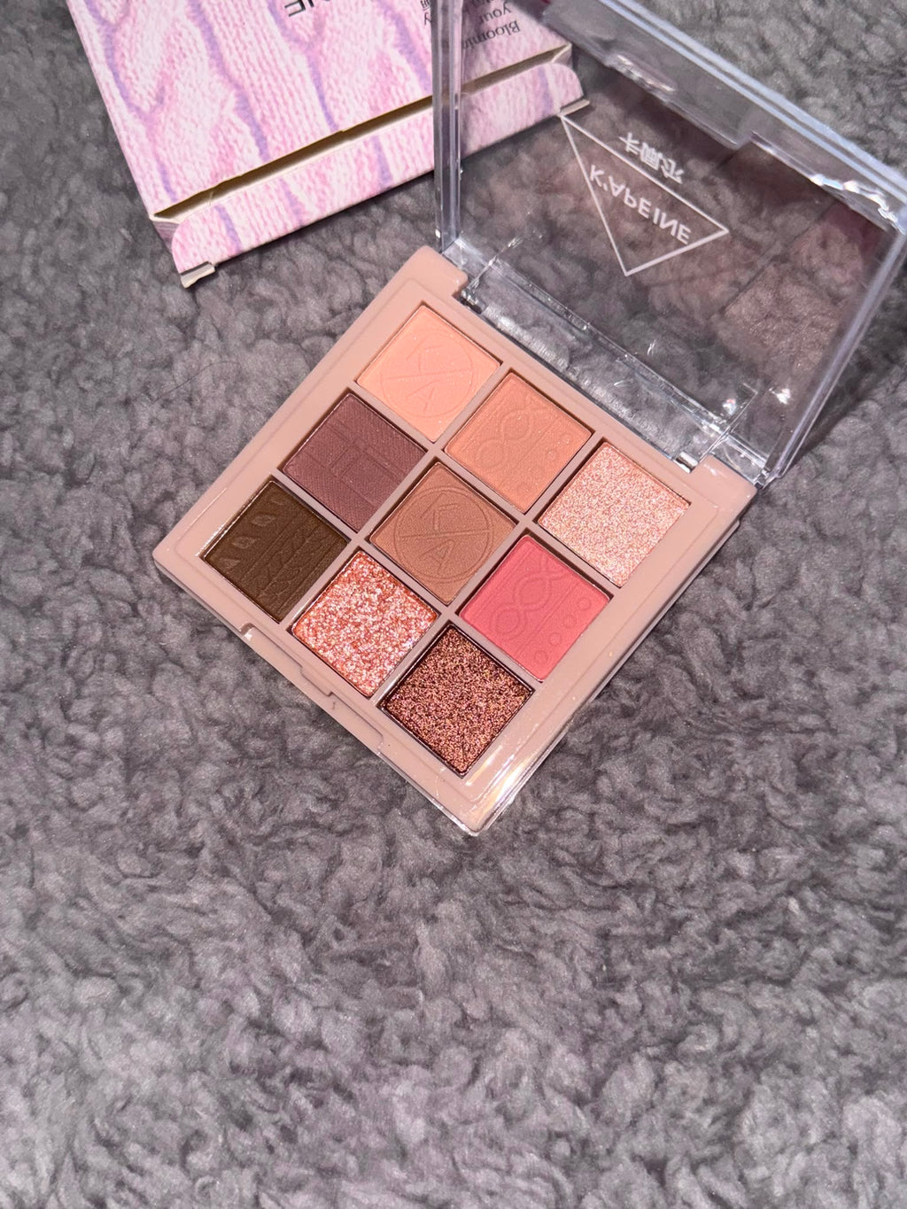 KAPEINE 9-Color Eyeshadow Palette – Matte & Shimmer Makeup Palette