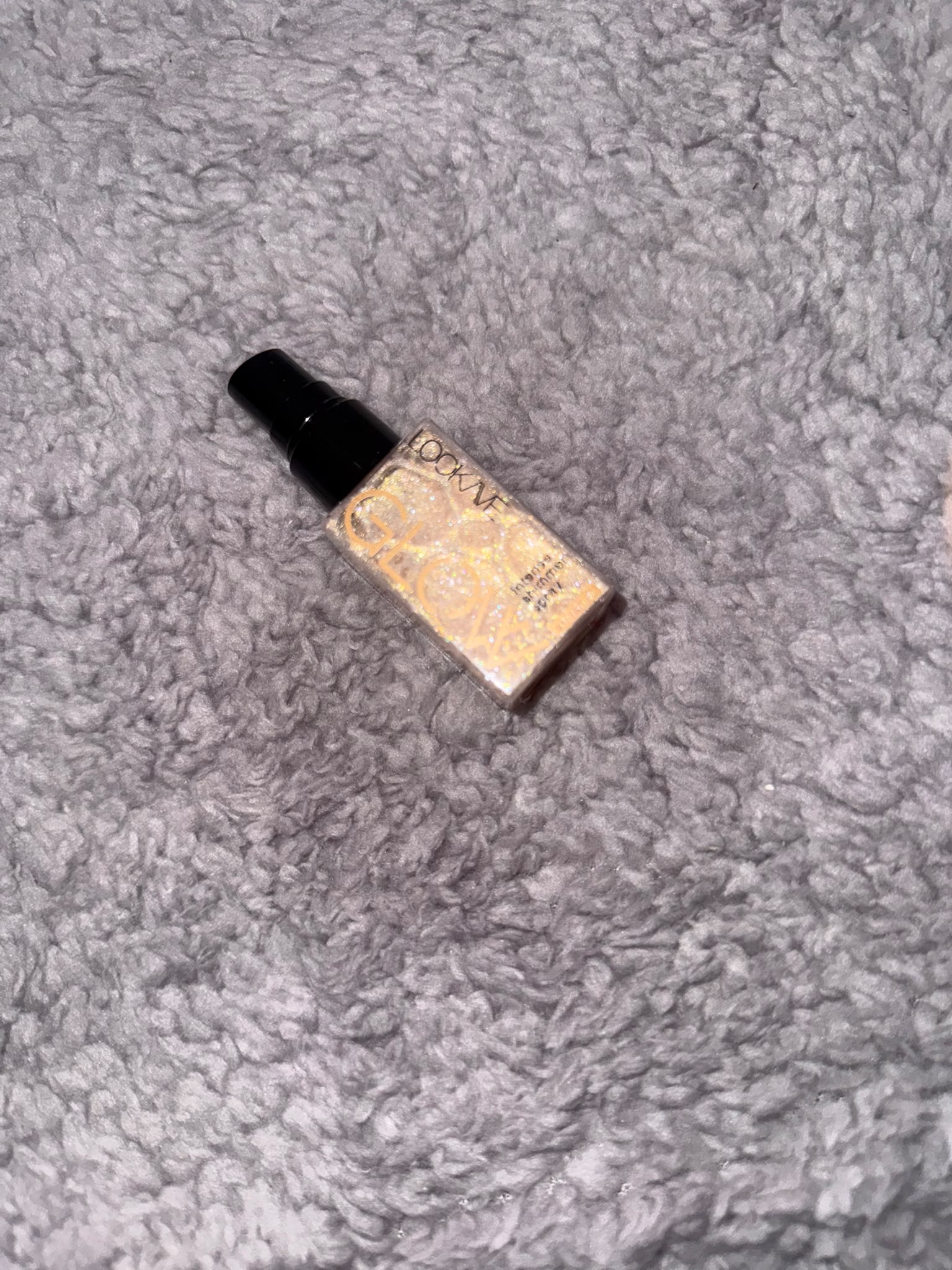 Look Me Glow Intense Shimmer Spray – Face & Body Highlighter Mist
