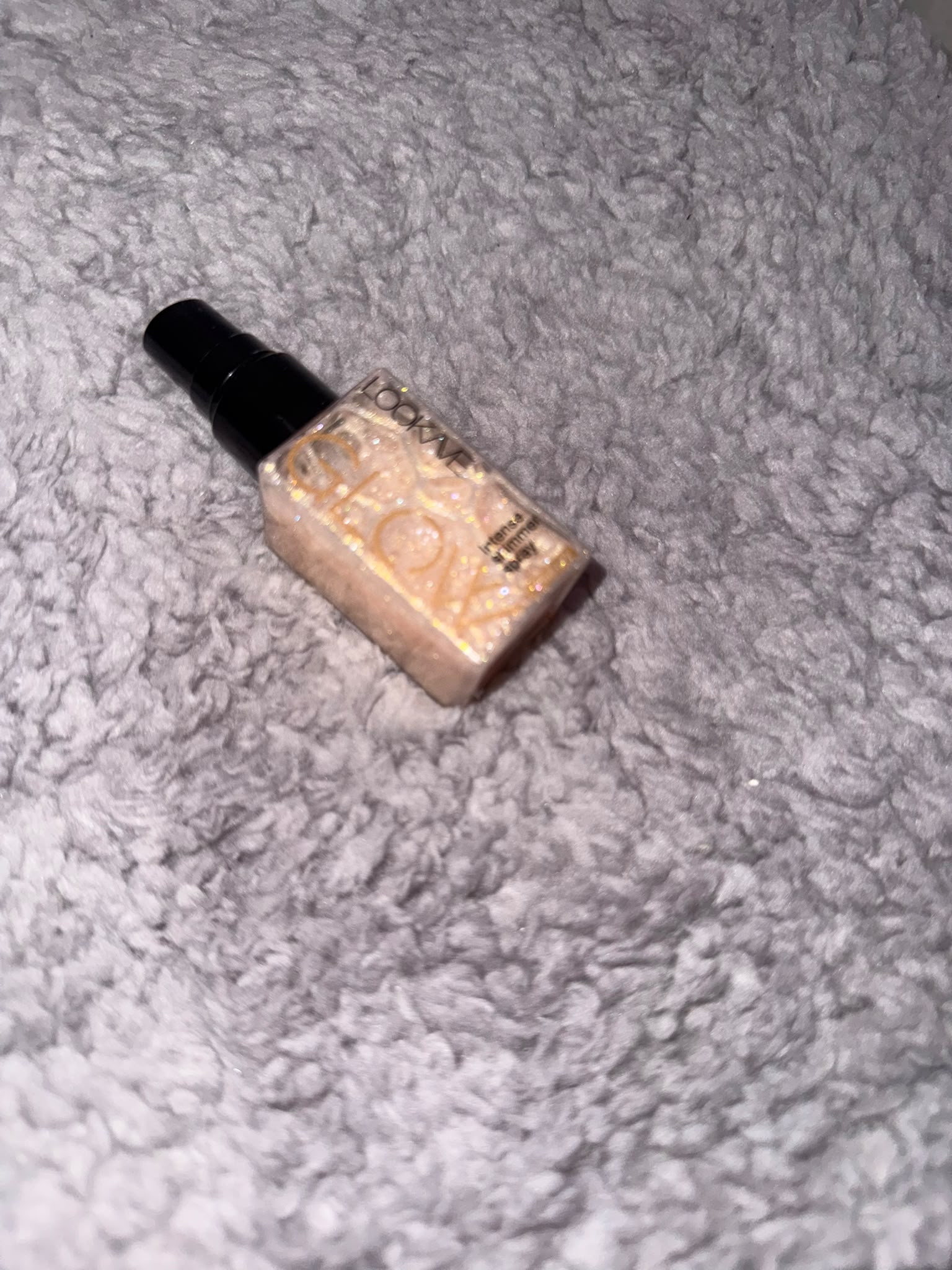 Look Me Glow Intense Shimmer Spray – Face & Body Highlighter Mist