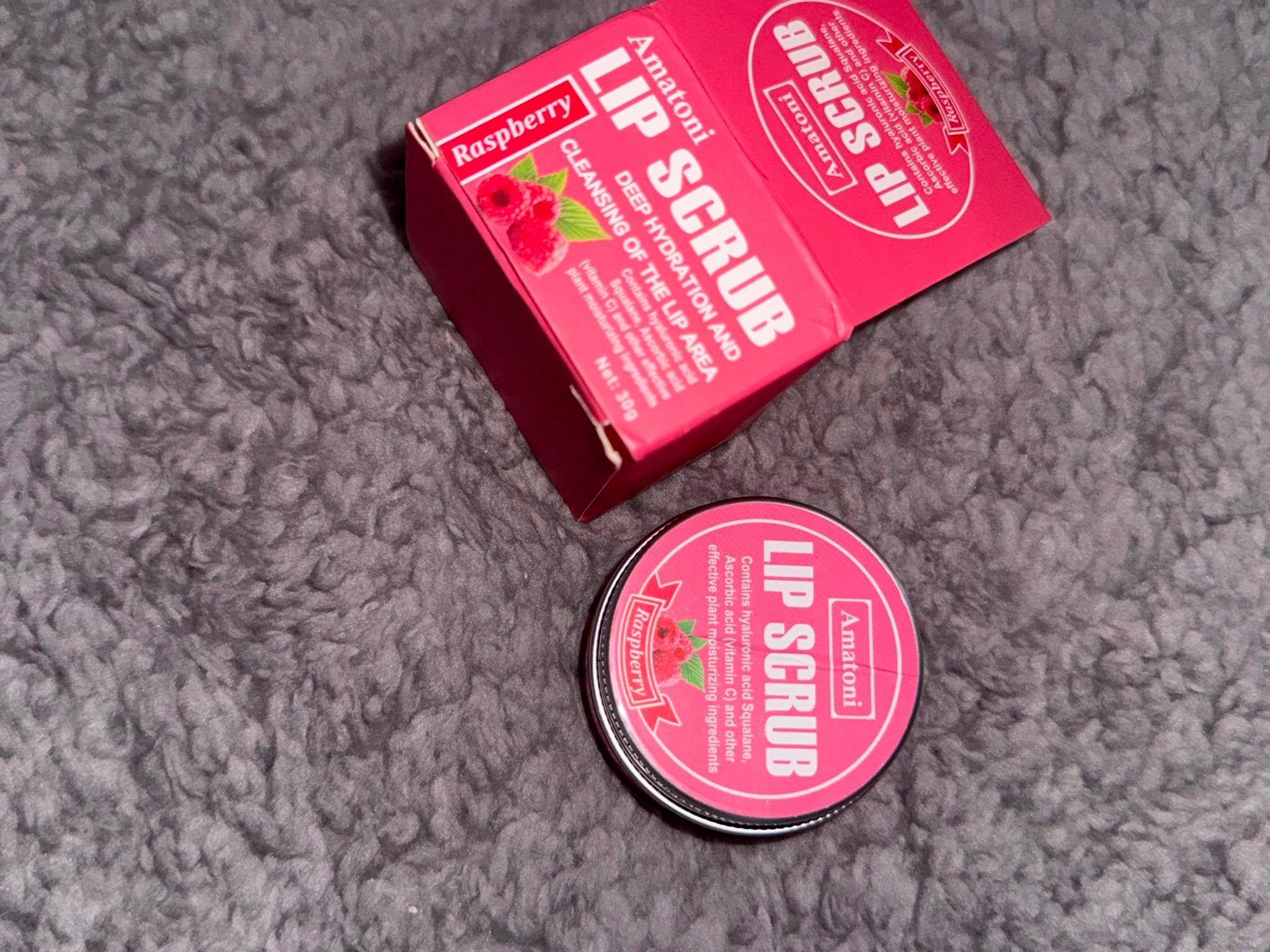 Amatoni Raspberry Lip Scrub – Exfoliating & Hydrating Lip Care (30g)